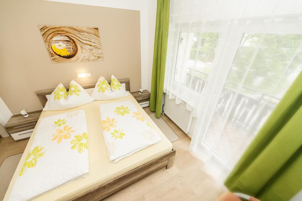 Gaestehaus Genf Velden am Wörthersee Quarto foto